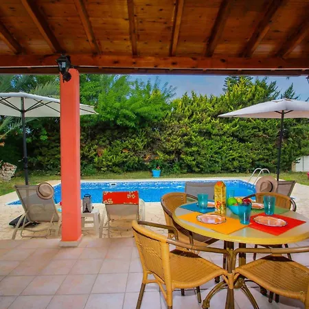 Villa Poppy By