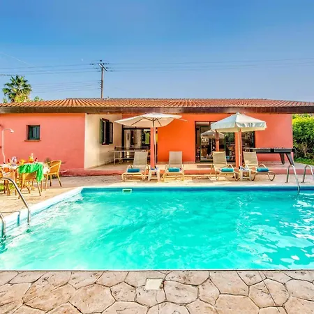 Villa Poppy By Polis