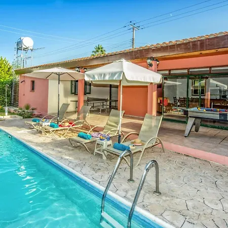 Villa Poppy By
